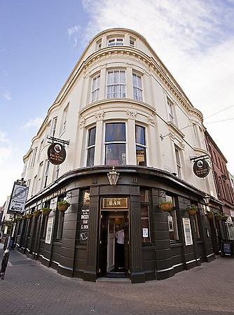 The Dickens Bar & Inn Scarborough Exterior photo